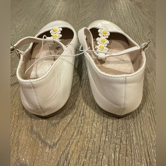 Gymboree girl’s shoes. Brand new! - Picture 3 of 4